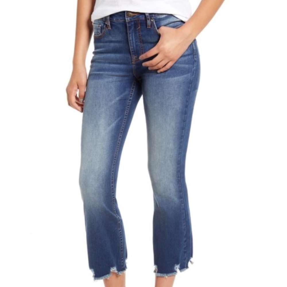Vigoss Gween Distressed Hem Crop Flare  blue Jeans W26 L26 *